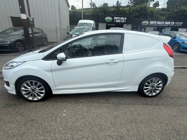 2016 Ford Fiesta 1.5 TDCi Sport Van