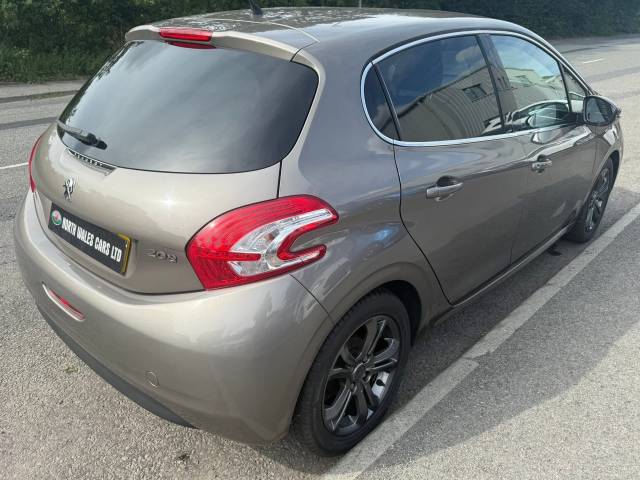2013 Peugeot 208 1.2 VTi Allure 5dr