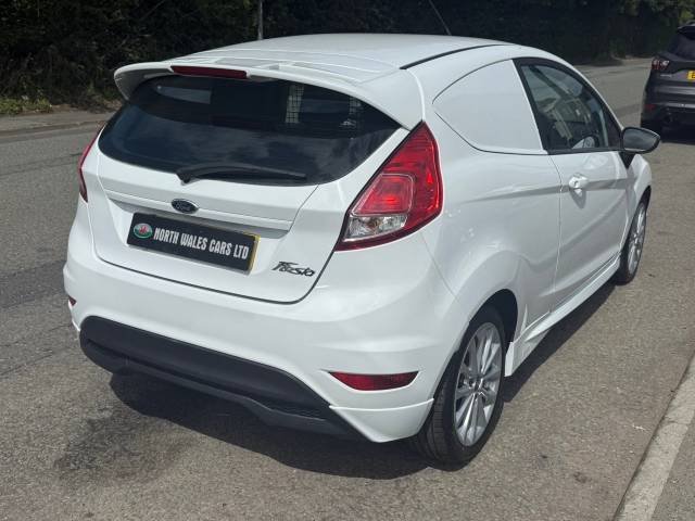 2016 Ford Fiesta 1.5 TDCi Sport Van