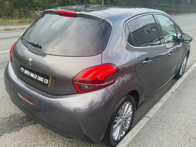 2017 Peugeot 208 1.2 PureTech 82 Allure 5dr