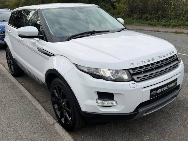 Land Rover Range Rover Evoque 2.2 SD4 Pure 5dr [Tech Pack] Estate Diesel White