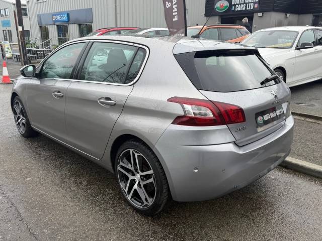 2913 Peugeot 308 1.2 THP allure