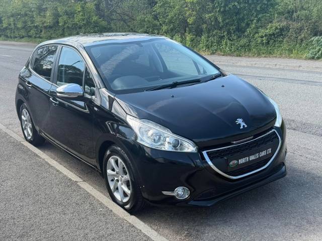 Peugeot 208 1.4 HDi Style 5dr Hatchback Diesel Black