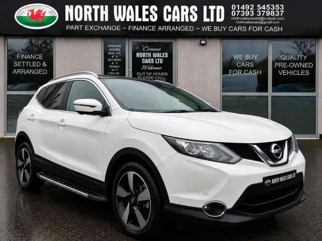 Nissan Qashqai 1.5 dCi N-Connecta 5dr Hatchback Diesel White