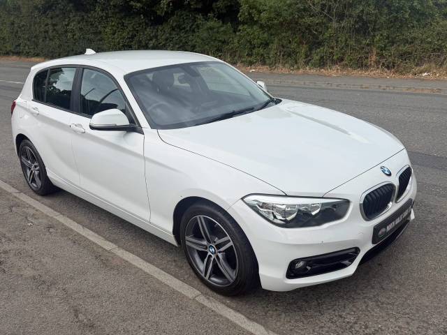 2017 BMW 1 Series 118i [1.5] Sport 5dr [Nav]