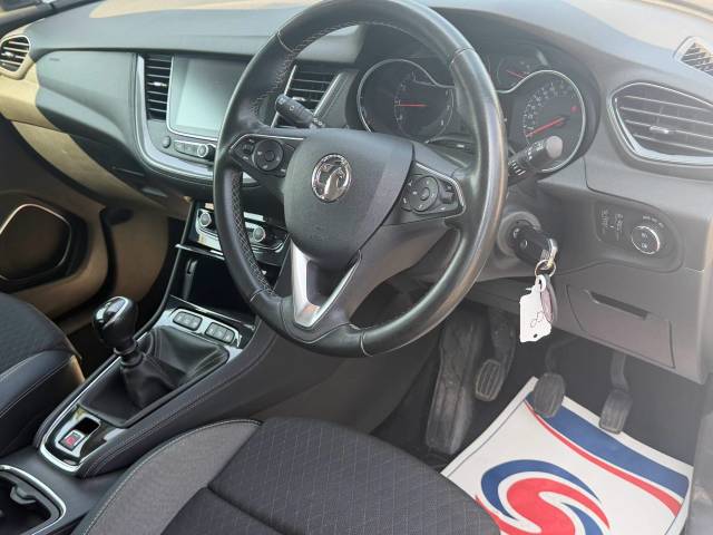 2019 Vauxhall Grandland X 1.5 Turbo D SRi Nav 5dr