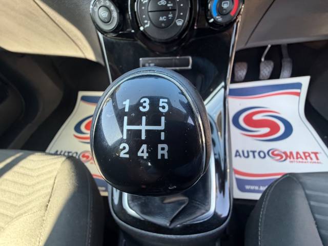 2013 Ford Kuga 2.0 TDCi Zetec 5dr 2WD